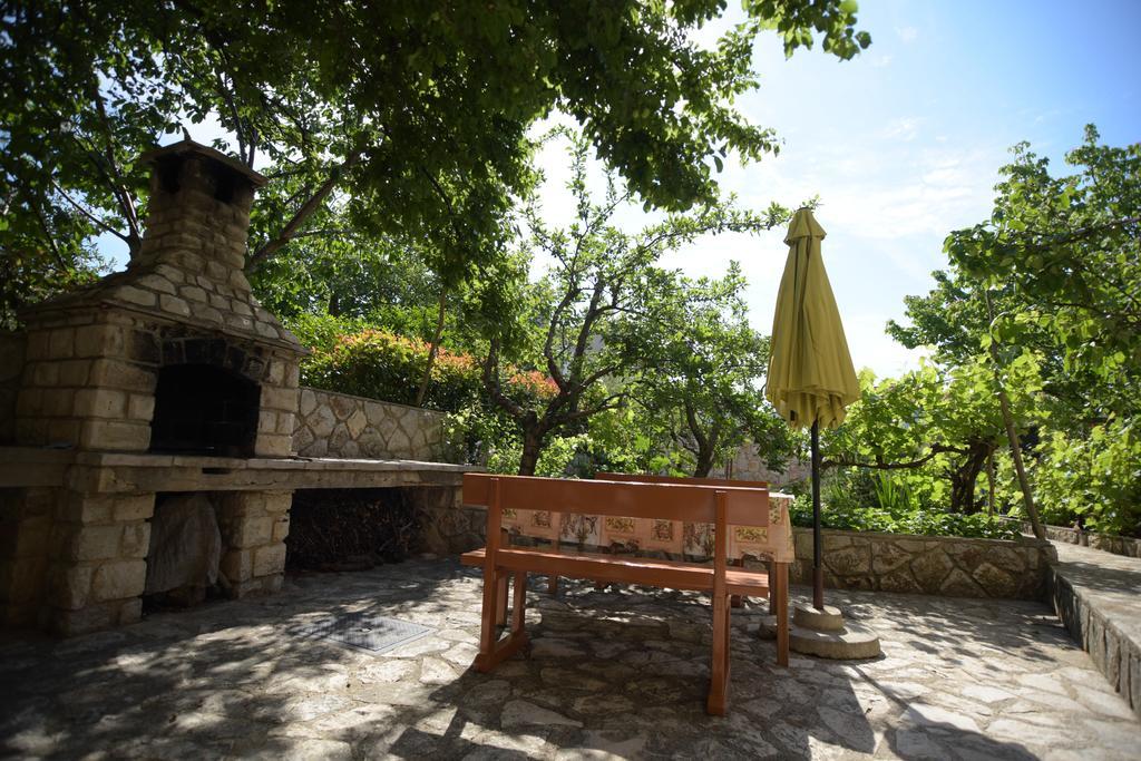 Apartments Vitkovic Cres Zewnętrze zdjęcie