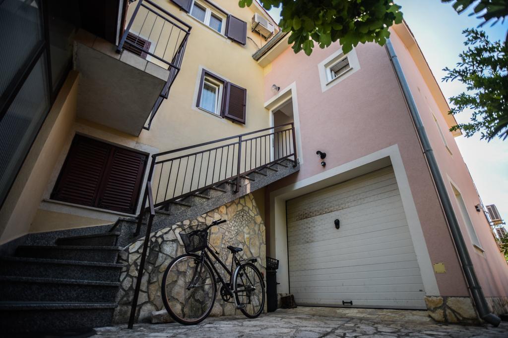 Apartments Vitkovic Cres Zewnętrze zdjęcie