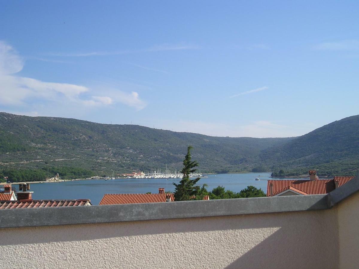 Apartments Vitkovic Cres Zewnętrze zdjęcie